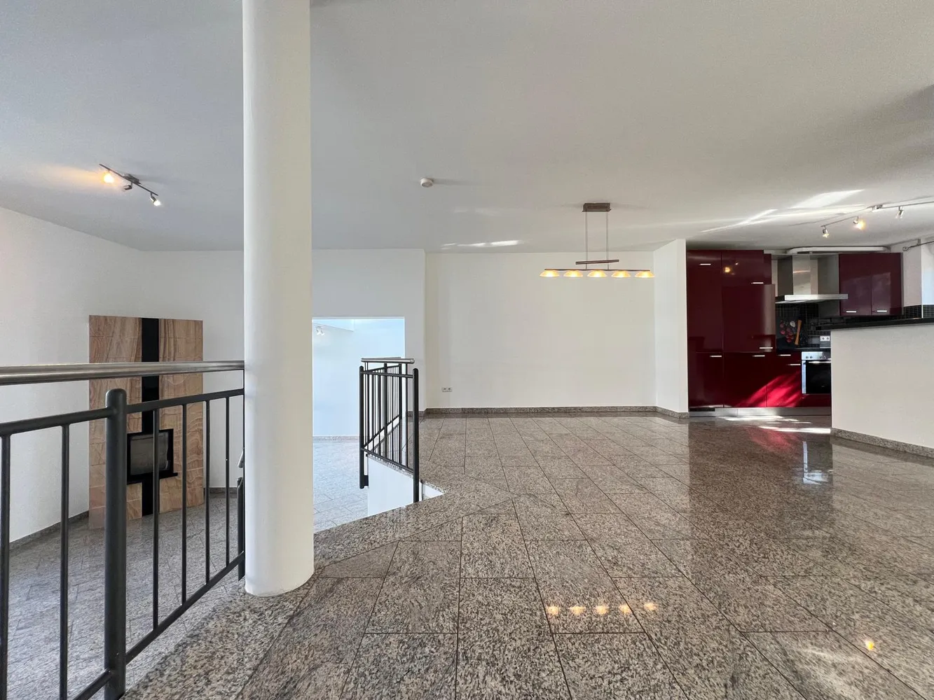 6 Zimmer Haus mit 204 m² in Kaiserslautern – Bild 12