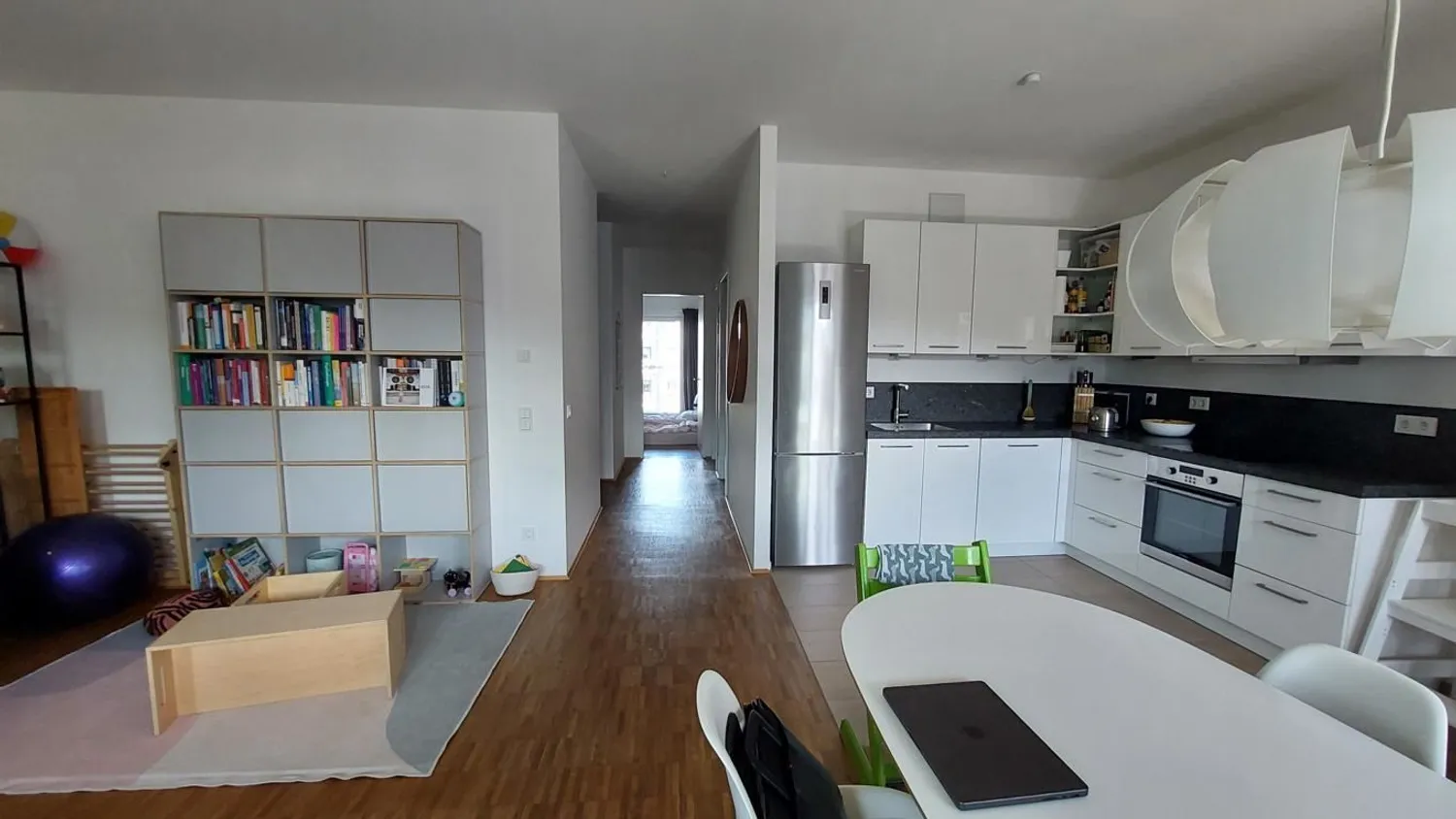 3 Zimmer Wohnung mit 95 m² in Düsseldorf – Bild 4