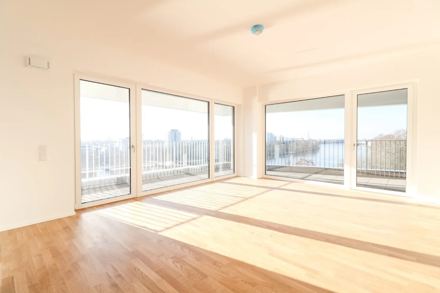 4 Zimmer Wohnung mit 131 m² in Frankfurt am Main – Bild 1