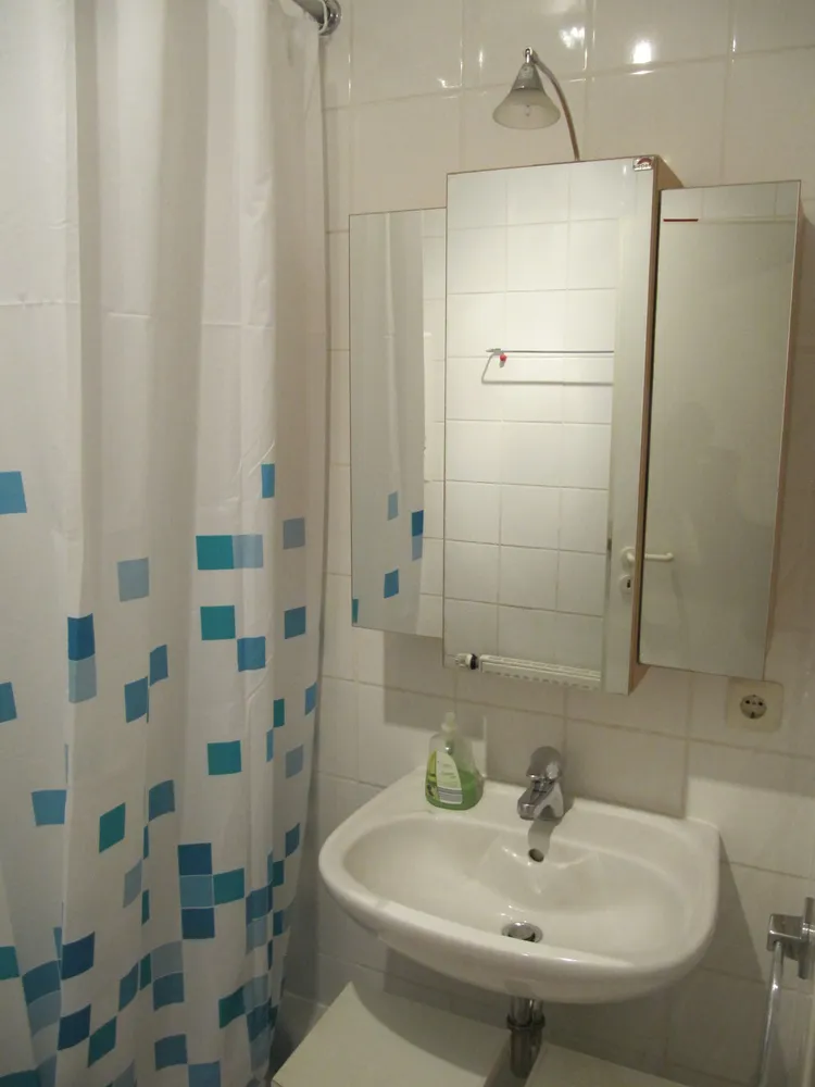 1 Zimmer Wohnung mit 30 m² in Köln – Bild 3