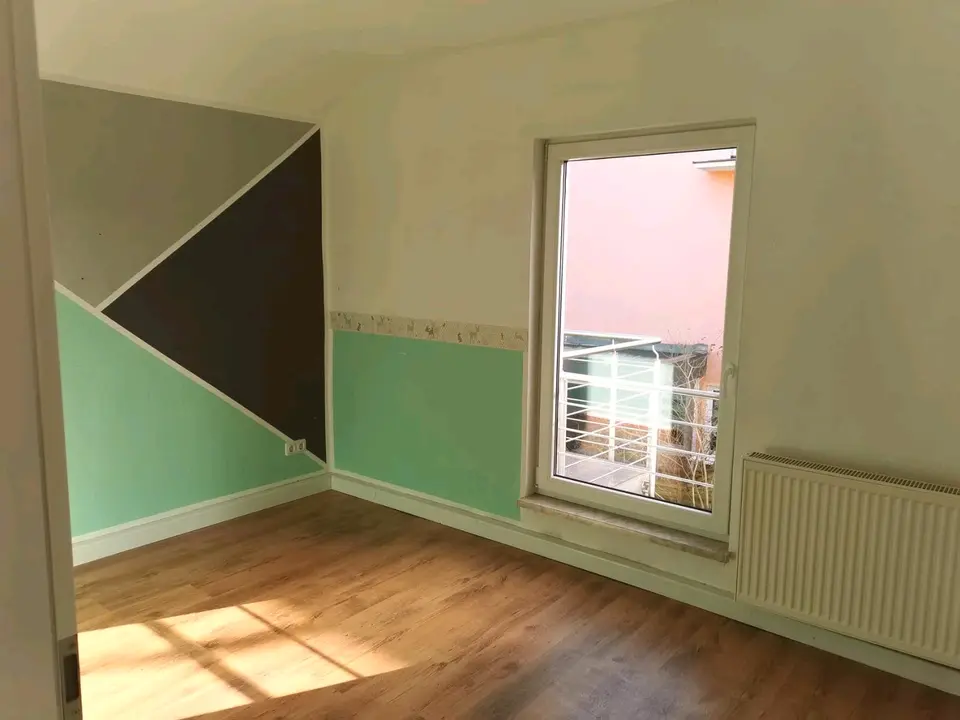 3 Zimmer Wohnung mit 105 m² in Schmalkalden – Bild 2