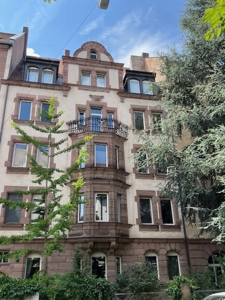 5 Zimmer Wohnung mit 125 m² in Nürnberg – Bild 1