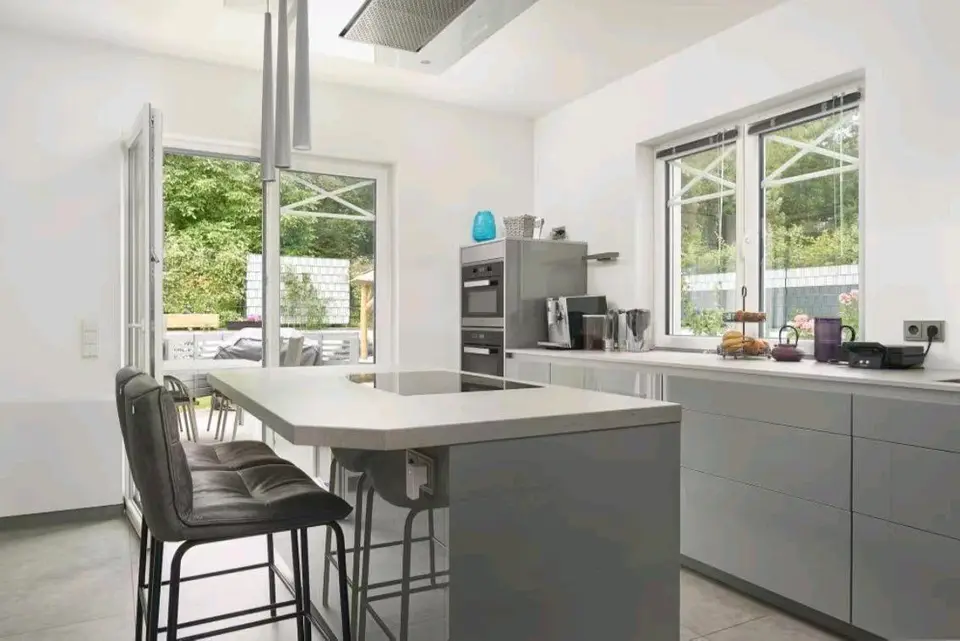 6 Zimmer Haus mit 320 m² in Berlin – Bild 3