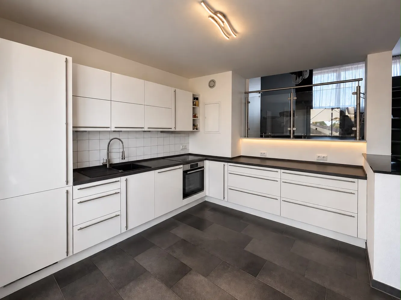 3 Zimmer Wohnung mit 100 m² in Köln – Bild 8