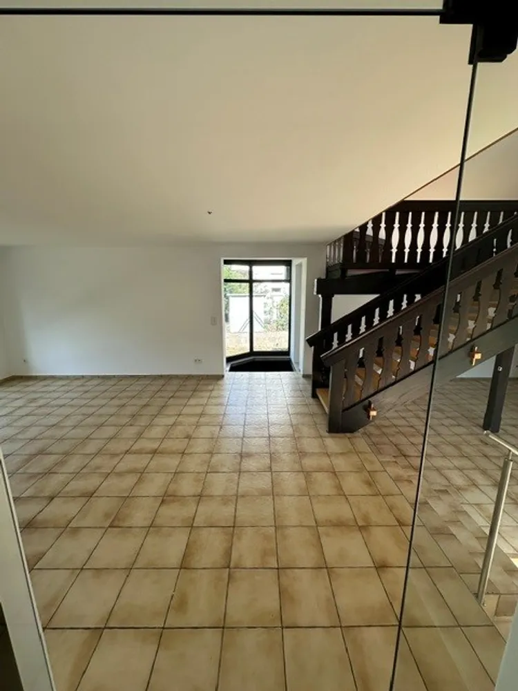 5 room house with 340 m² in Bensheim – Photo 11