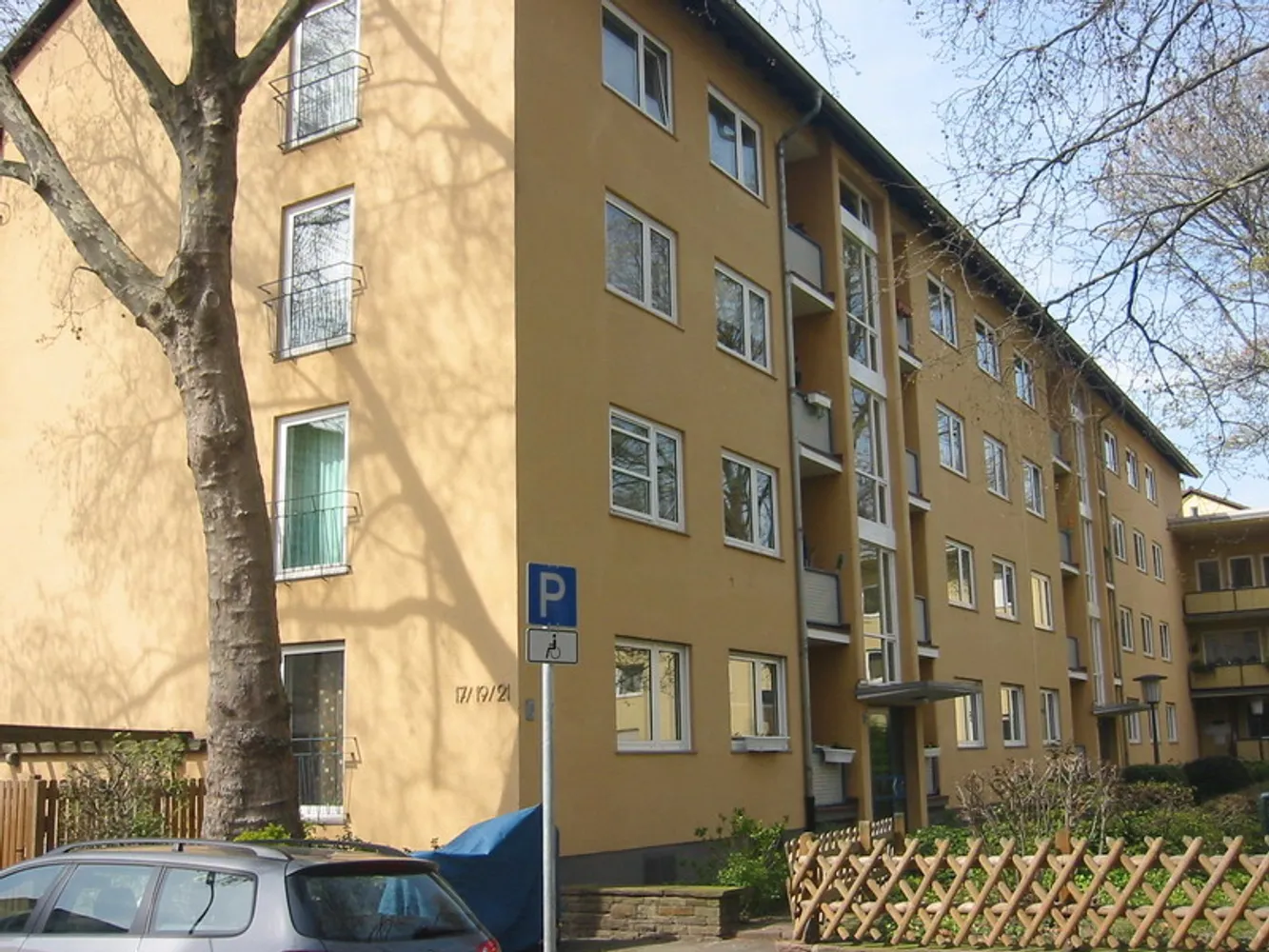 2 Zimmer Wohnung mit 81 m² in Bonn – Bild 1