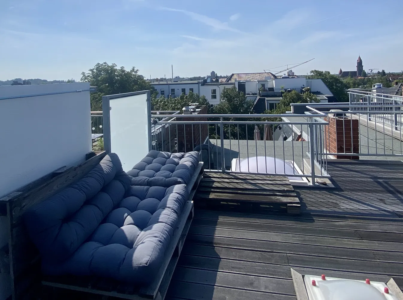 2 Zimmer Wohnung mit 72 m² in Berlin – Bild 1