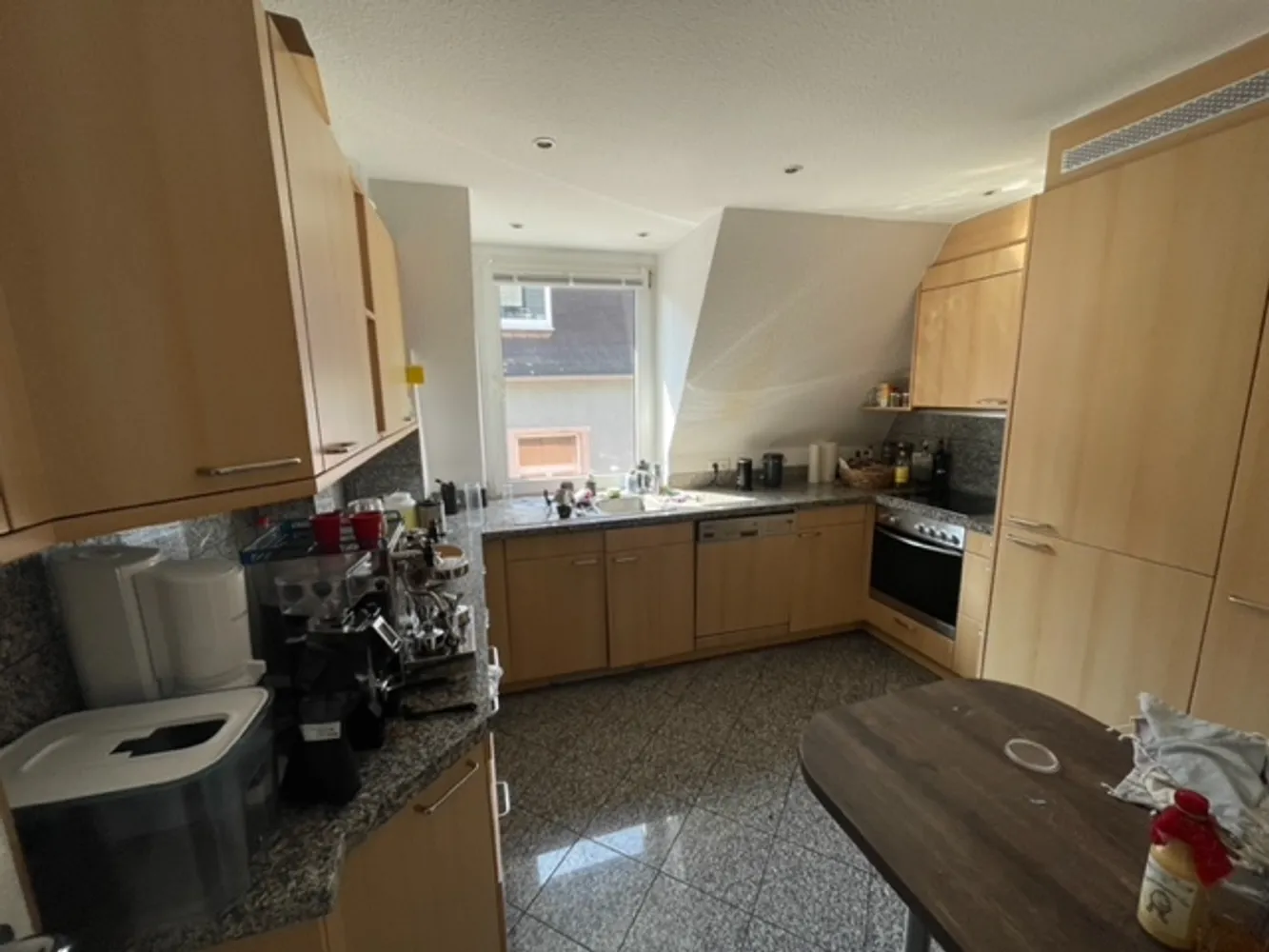 4 Zimmer Wohnung mit 98 m² in Frankfurt am Main – Bild 6
