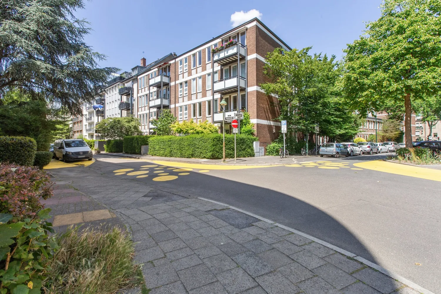 3 Zimmer Wohnung mit 122 m² in Düsseldorf – Bild 8