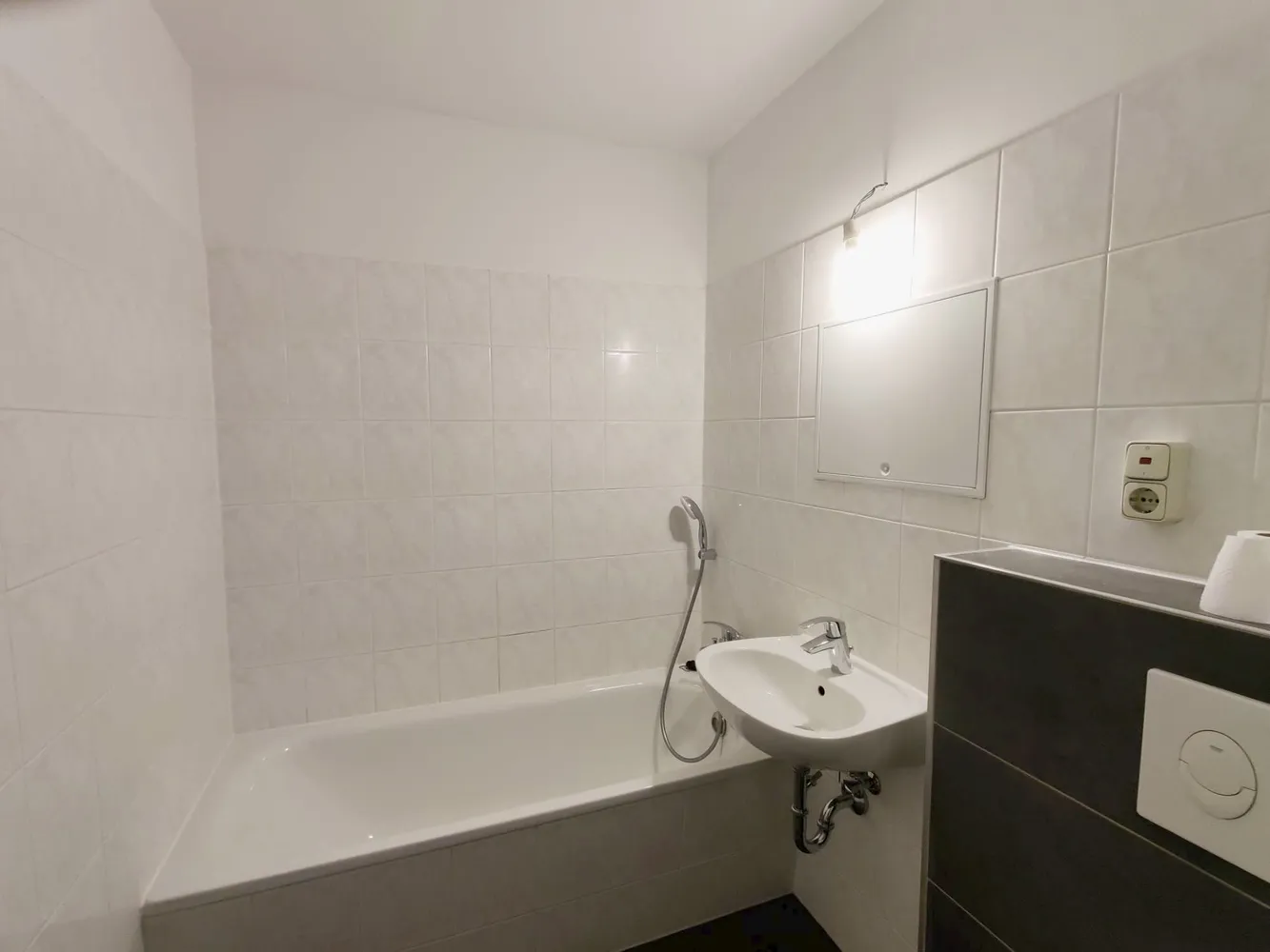 2 Zimmer Wohnung mit 50 m² in Halle (Saale) – Bild 6