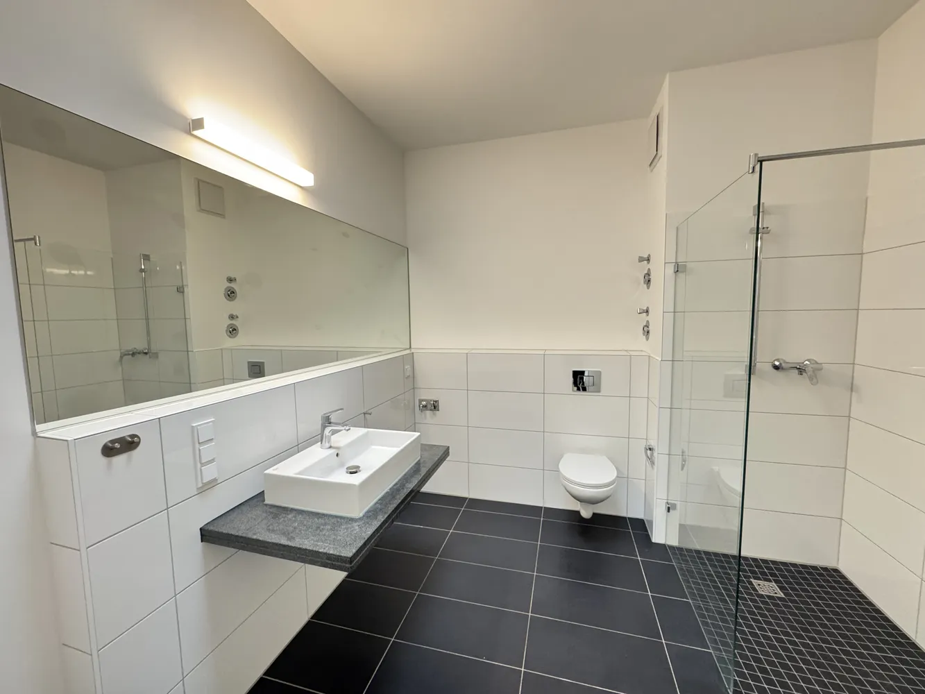 2 Zimmer Wohnung mit 67 m² in Berlin – Bild 4