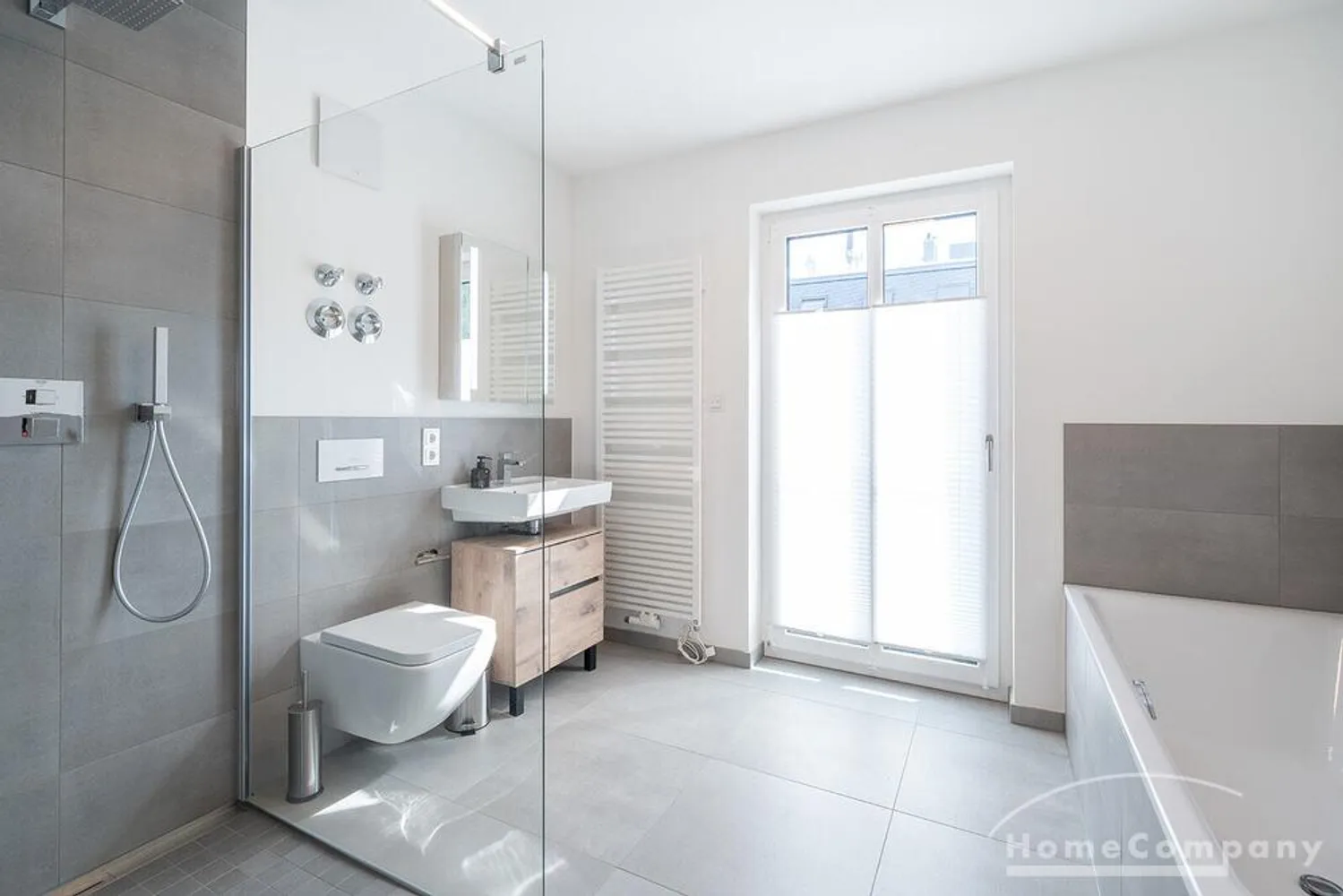 4 Zimmer Wohnung mit 108 m² in Dresden – Bild 3