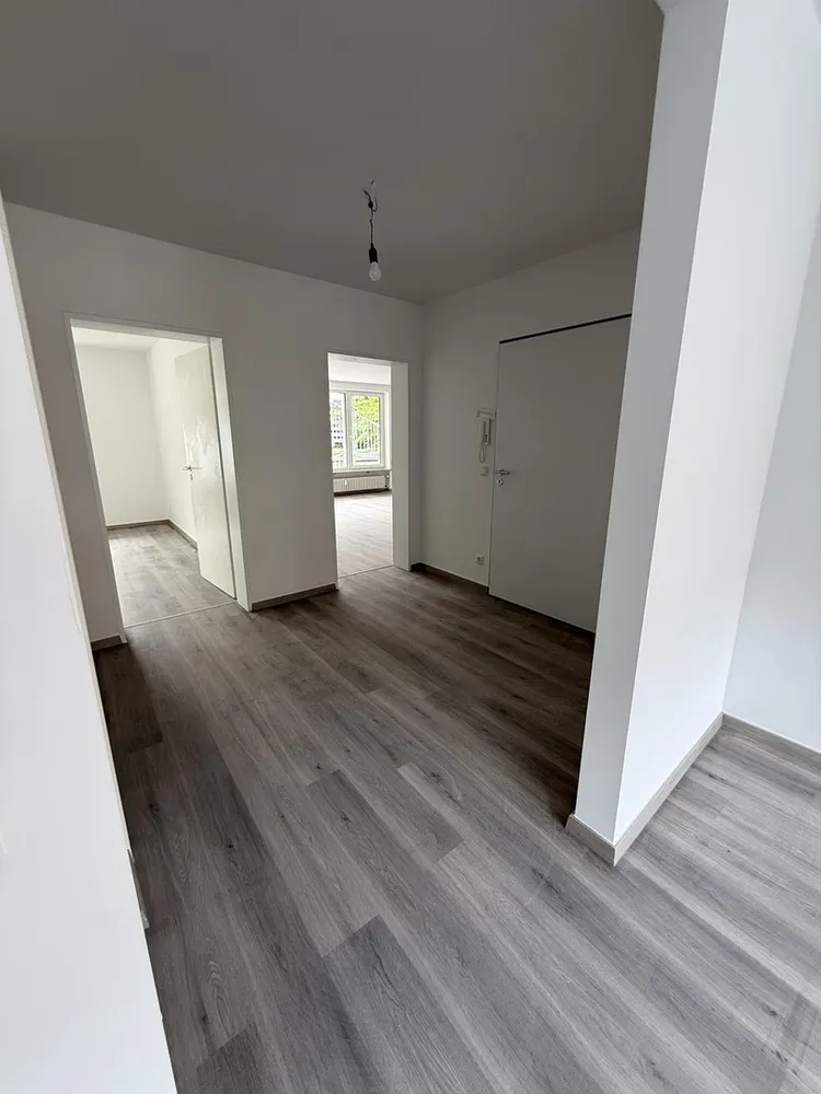 2 room apartment with 110 m² in Düsseldorf – Photo 2