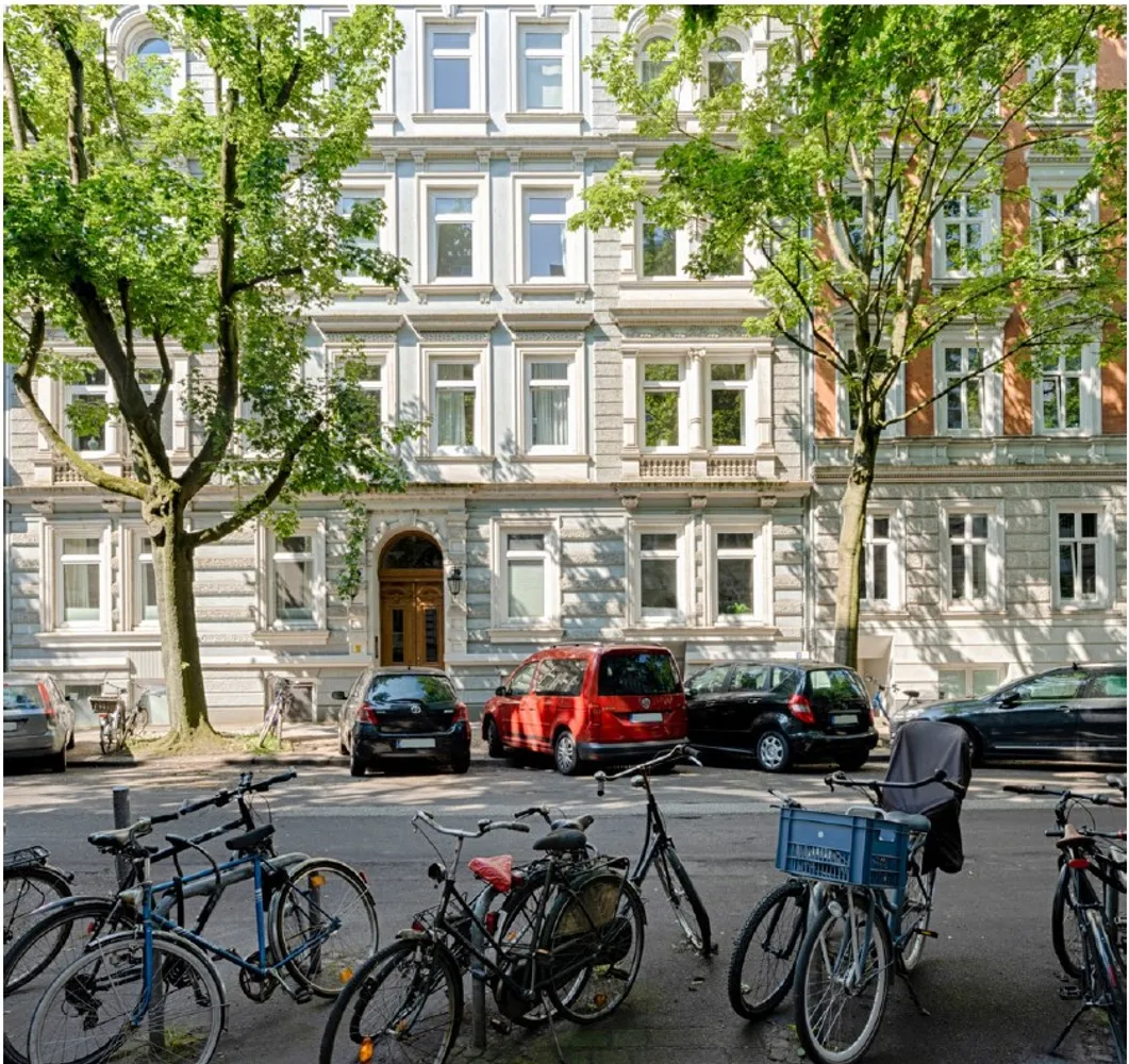 2 Zimmer Wohnung mit 65 m² in Hamburg – Bild 1