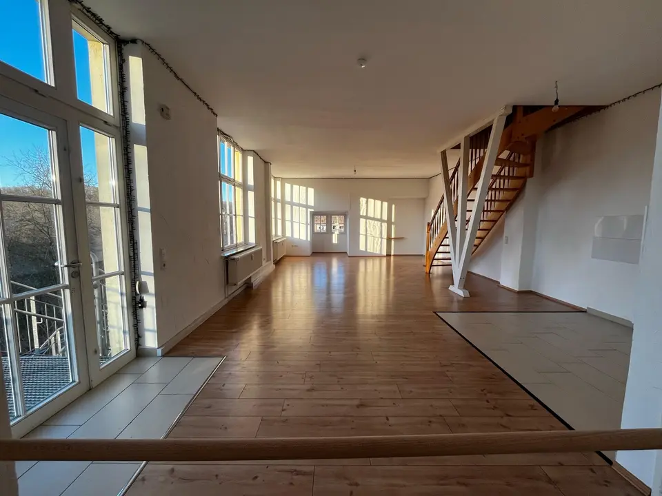 4 Zimmer Wohnung mit 160 m² in Hagen – Bild 1