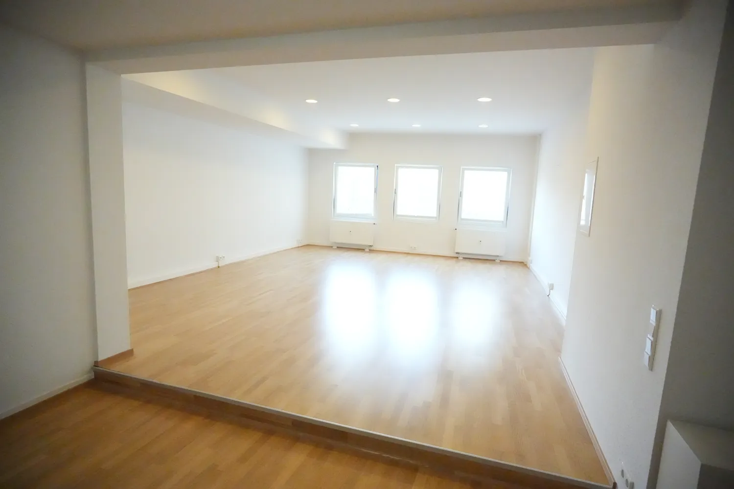 1 Zimmer Wohnung mit 80 m² in Frankfurt am Main – Bild 4