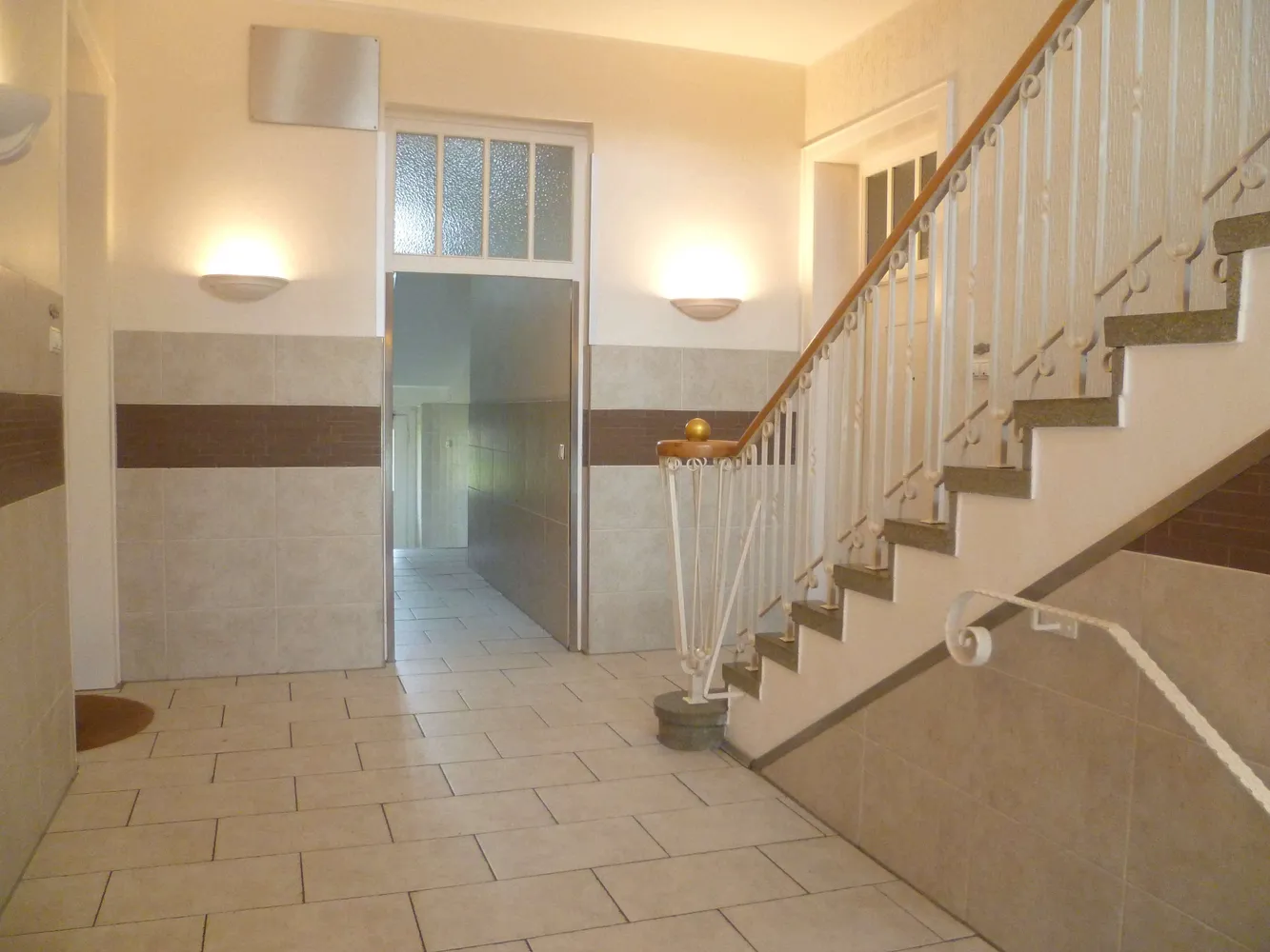 5 Zimmer Wohnung mit 192 m² in Koblenz – Bild 3