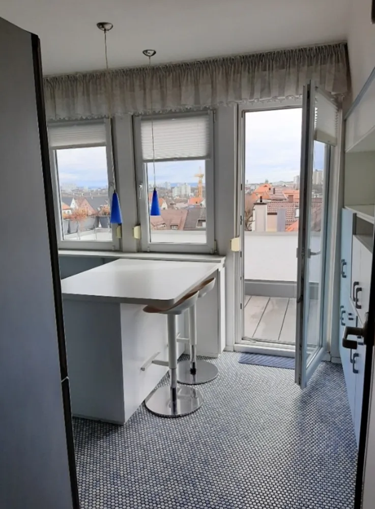 4 Zimmer Wohnung mit 108 m² in Stuttgart – Bild 3
