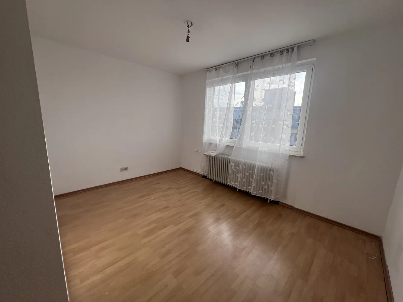 2 Zimmer Wohnung mit 79 m² in Oberhausen – Bild 1