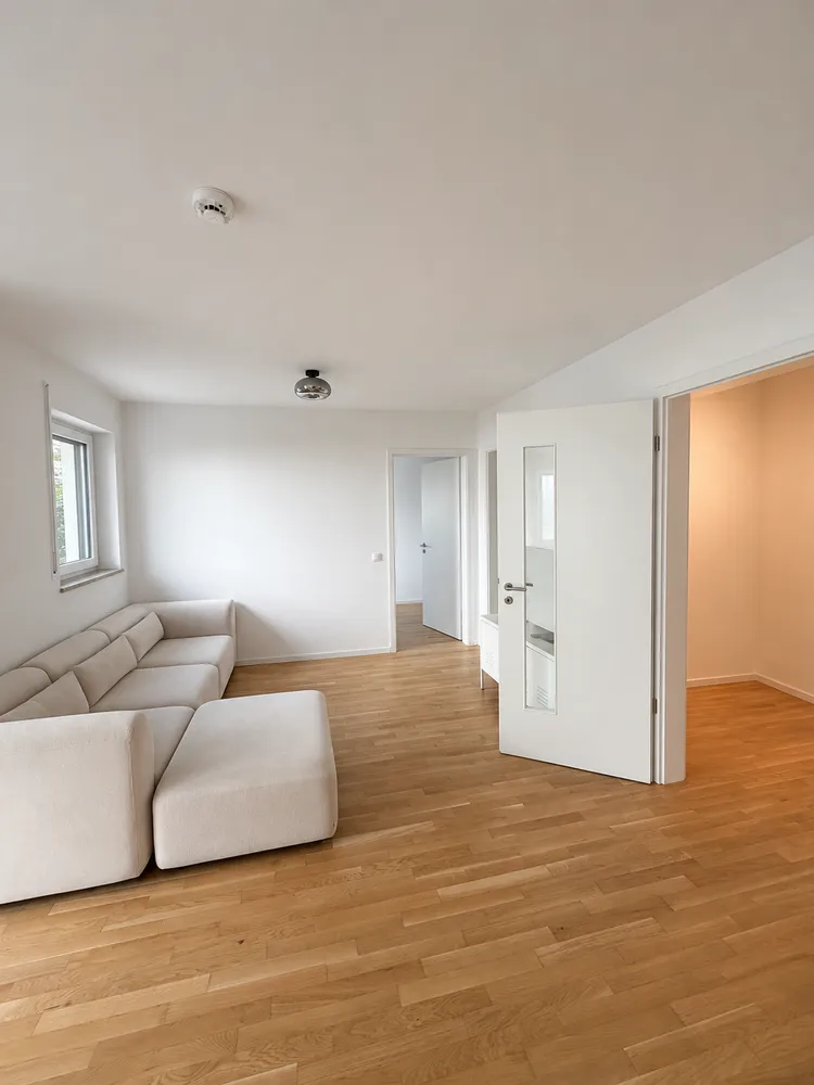 2 Zimmer Wohnung mit 95 m² in München – Bild 1