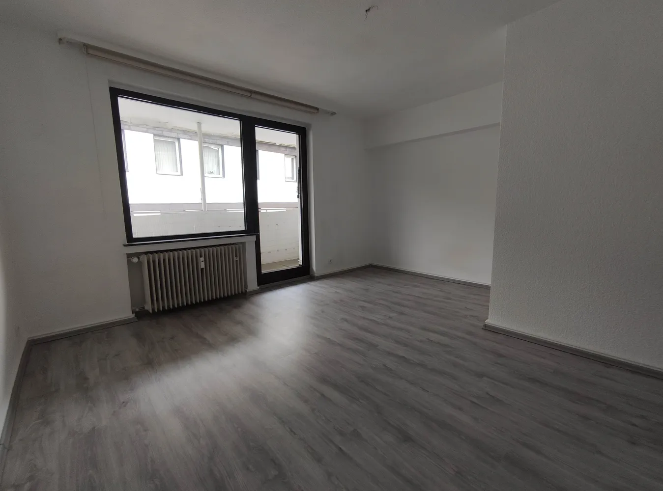 2 Zimmer Wohnung mit 69 m² in Wuppertal – Bild 3