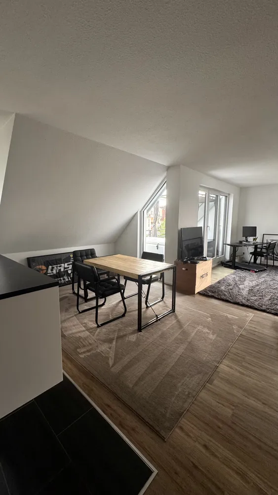 2 Zimmer Wohnung mit 83 m² in Köln – Bild 7