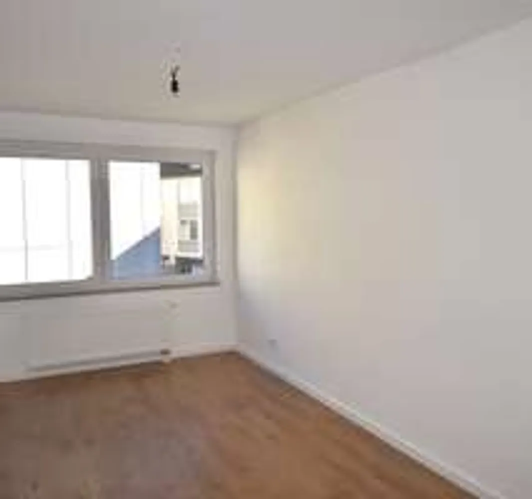 3 Zimmer Wohnung mit 73 m² in Solingen – Bild 2