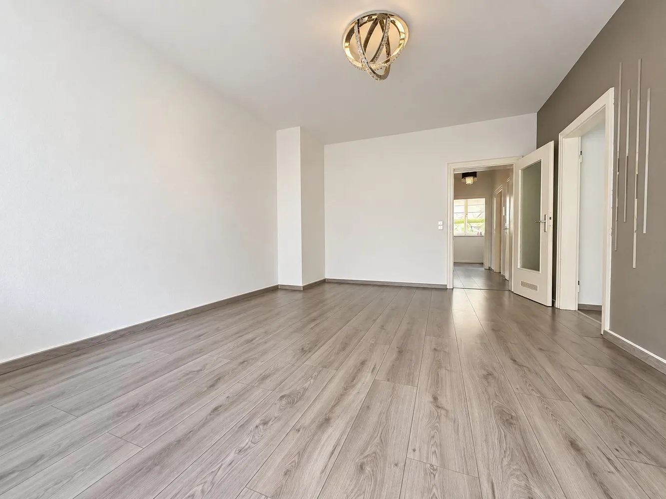 3 Zimmer Wohnung mit 80 m² in Krefeld – Bild 2