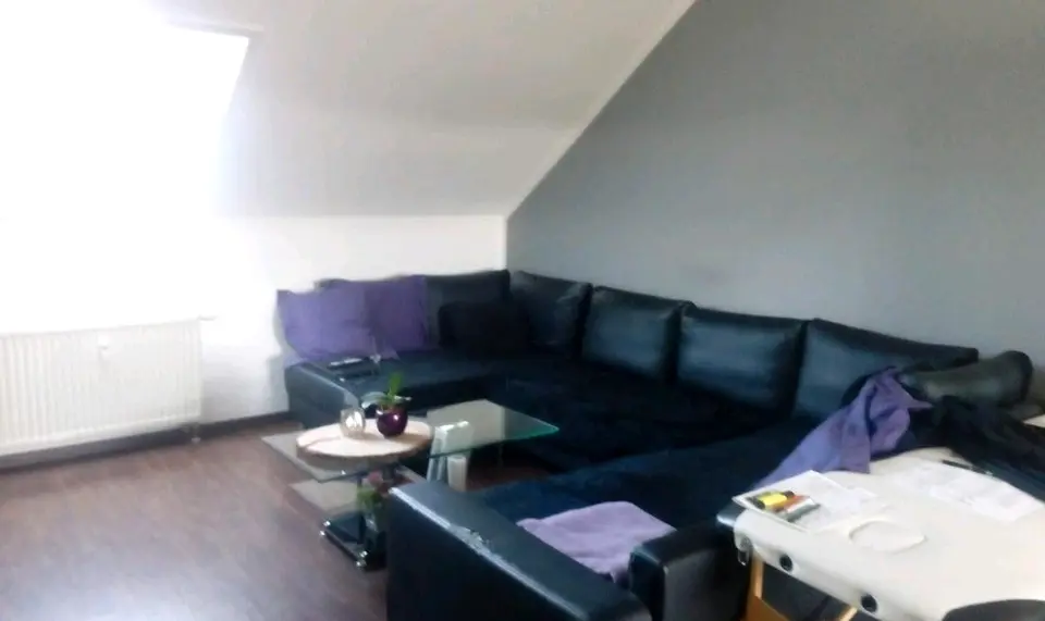 2 Zimmer Wohnung mit 57 m² in Werdau – Bild 2