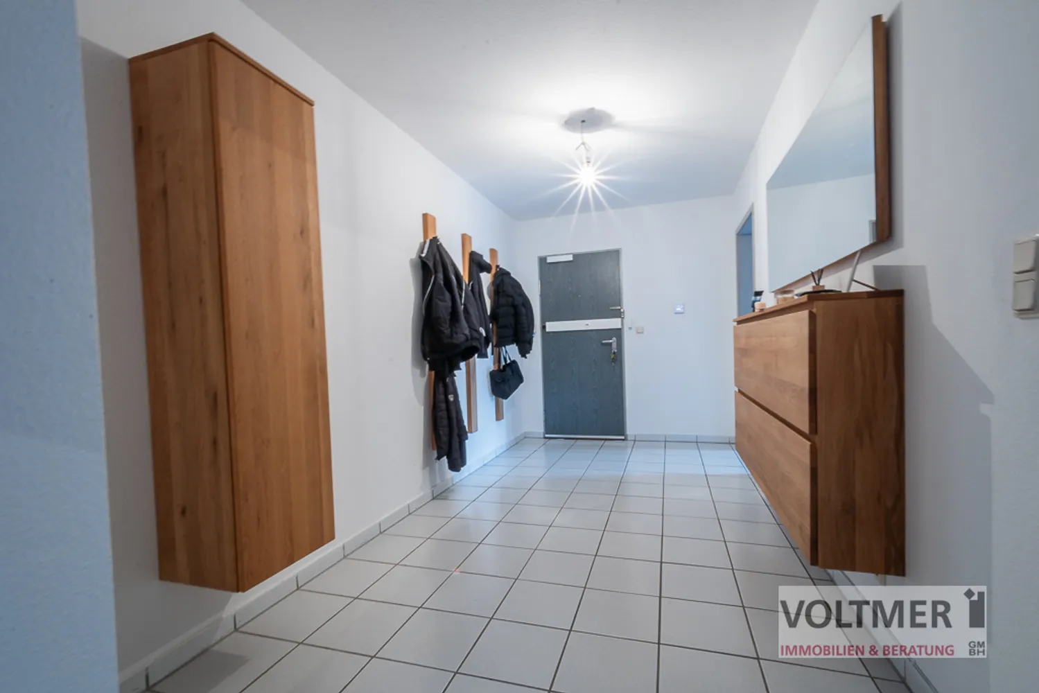 2 Zimmer Wohnung mit 100 m² in Homburg – Bild 4