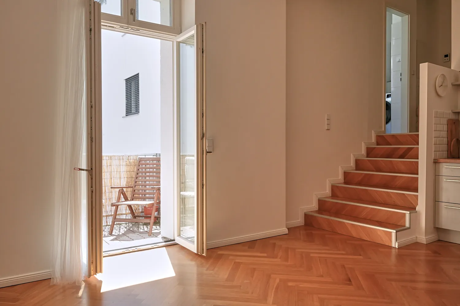 2 Zimmer Wohnung mit 61 m² in Berlin – Bild 2