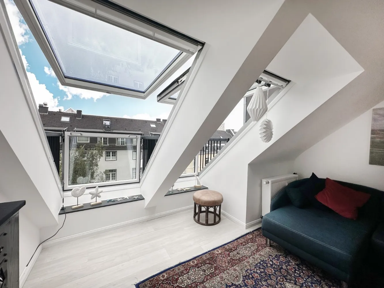 2 Zimmer Wohnung mit 63 m² in Düsseldorf – Bild 2