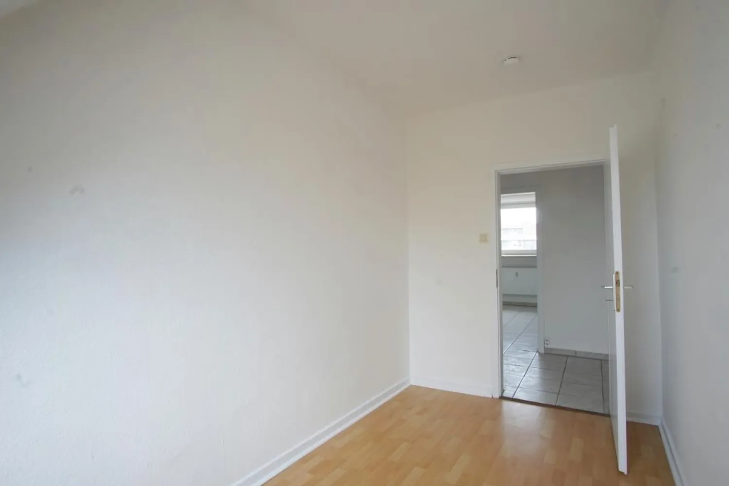 3 Zimmer Wohnung mit 61 m² in Duisburg – Bild 6