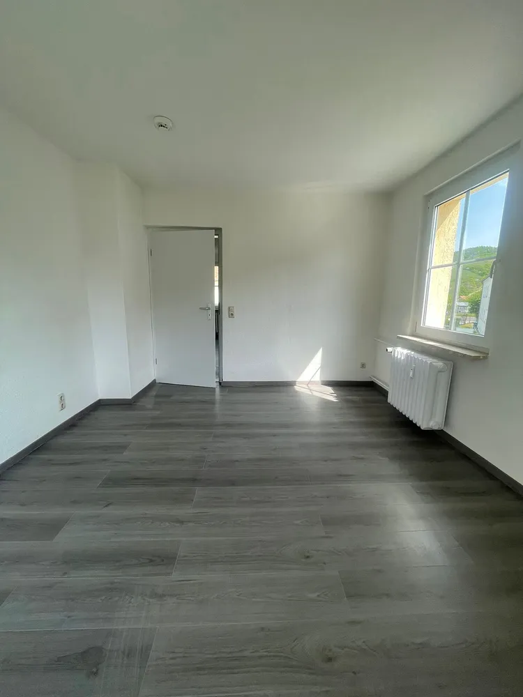 5 Zimmer Wohnung mit 75 m² in Saalfeld/Saale – Bild 4