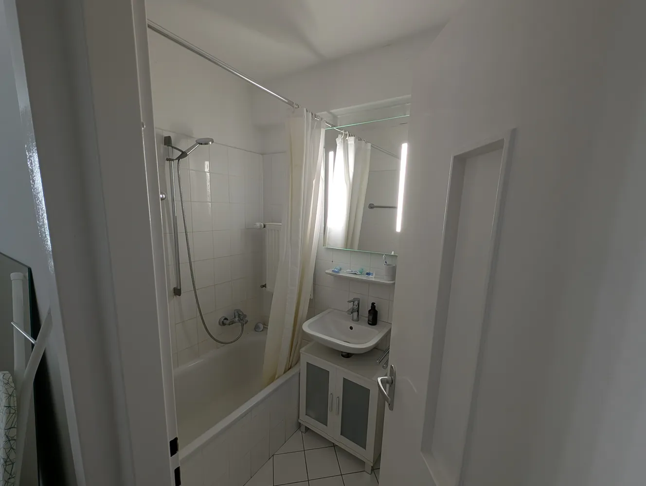 1 Zimmer Wohnung mit 35 m² in Frankfurt am Main – Bild 8