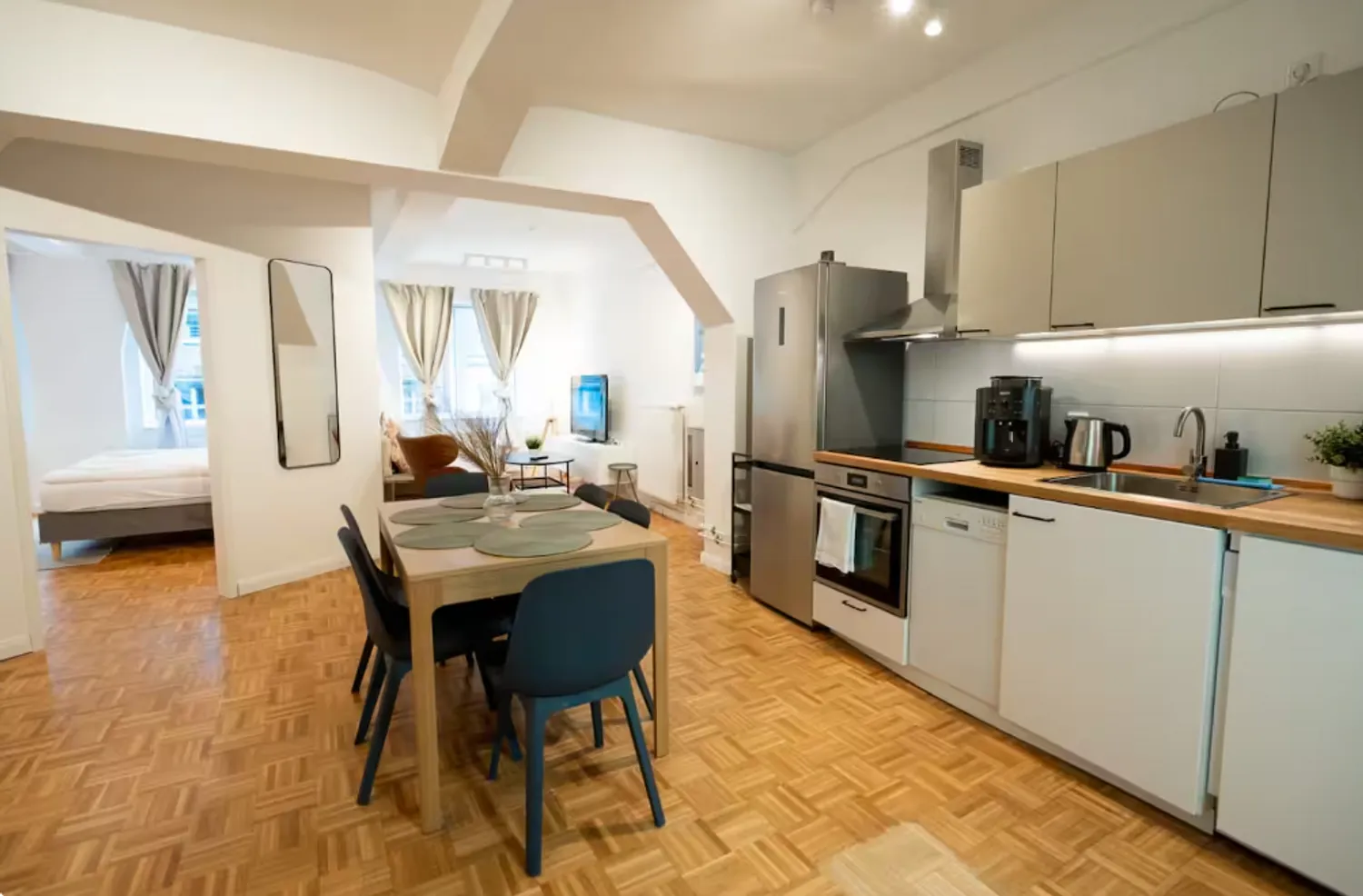 2 Zimmer Wohnung mit 65 m² in Hamburg – Bild 5