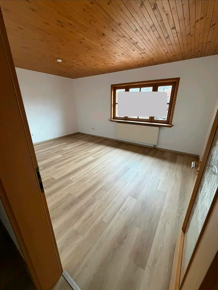 3 Zimmer Wohnung mit 80 m² in Schmalkalden – Bild 2