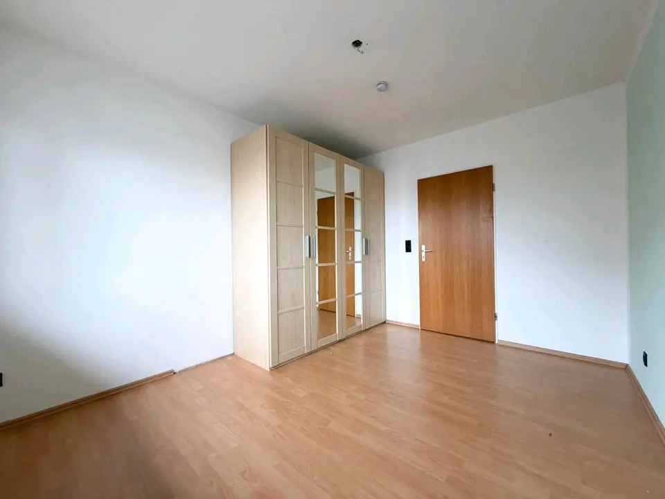 3 Zimmer Wohnung mit 120 m² in Hilden – Bild 3