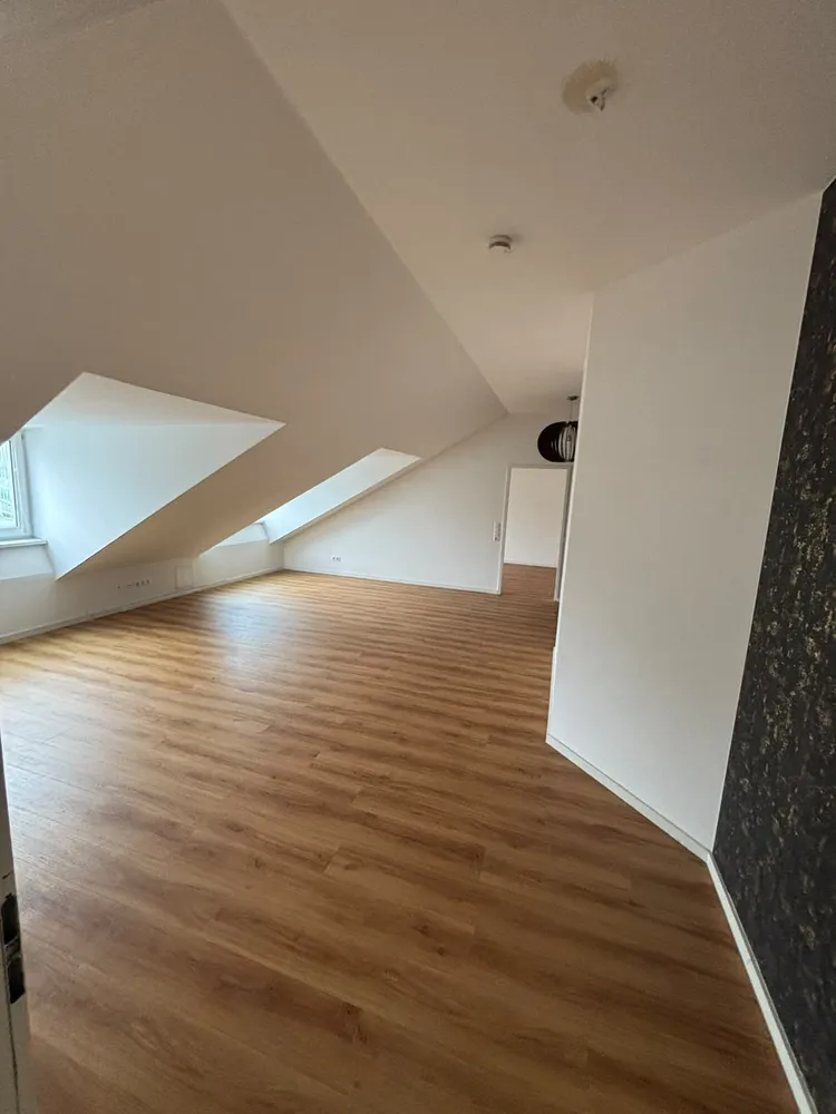 2 Zimmer Wohnung mit 69 m² in München – Bild 3