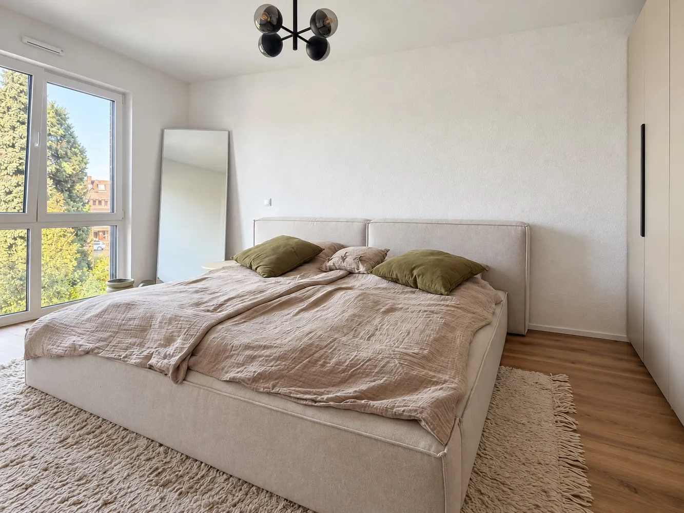 4 Zimmer Wohnung mit 147 m² in Frechen – Bild 1