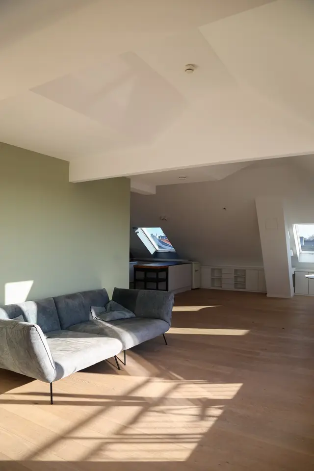 4 Zimmer Wohnung mit 125 m² in Frankfurt am Main – Bild 2