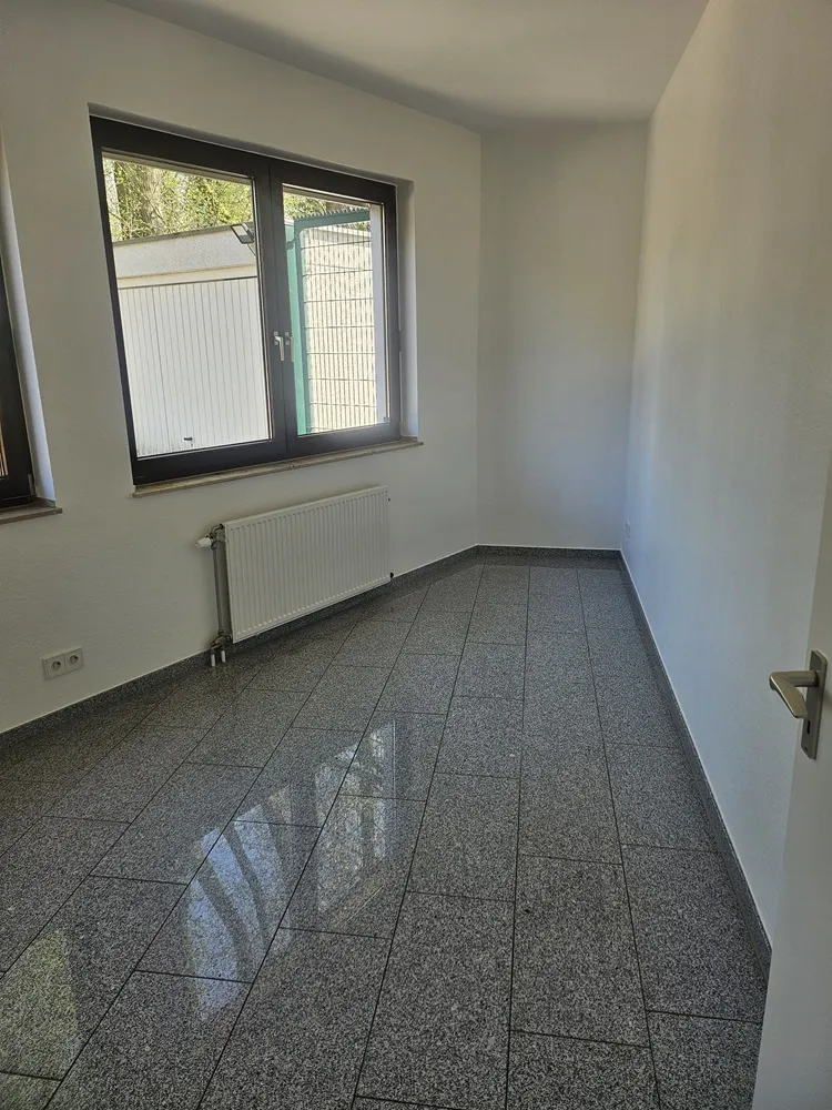 2 Zimmer Wohnung mit 100 m² in Erkrath – Bild 3