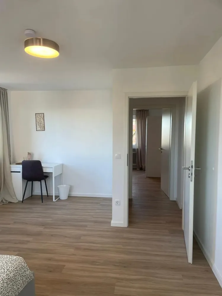 Shared room with 13 m² in Munich – Photo 3