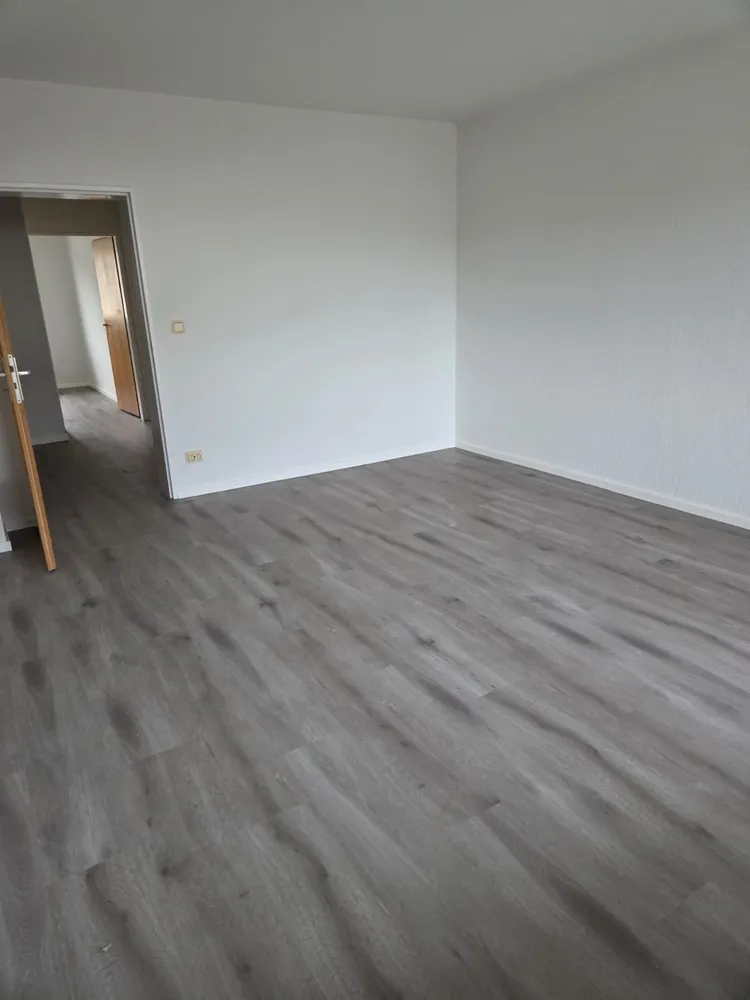 3 Zimmer Wohnung mit 66 m² in Solingen – Bild 2