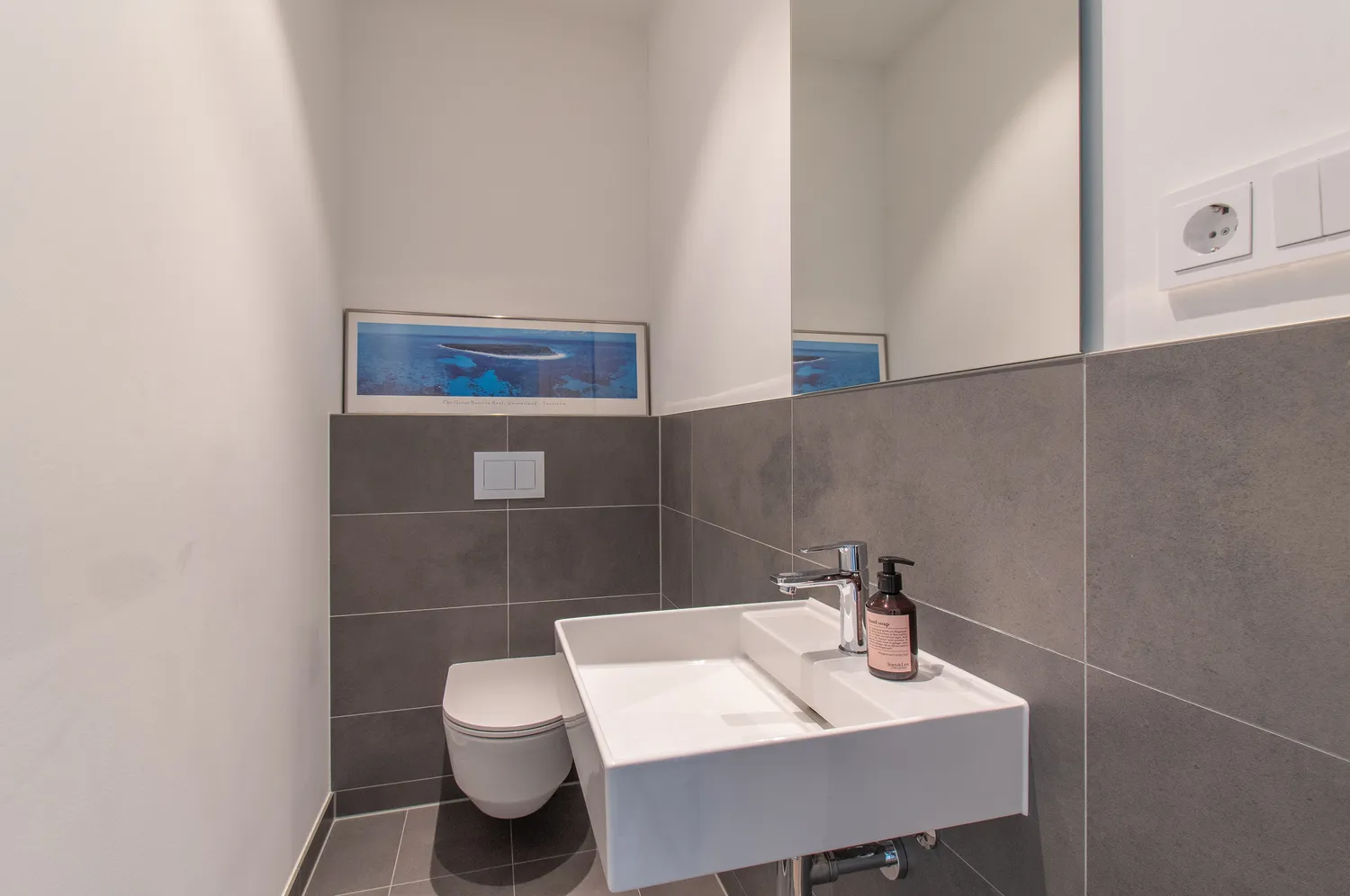 2 room apartment with 83 m² in Hamburg – Photo 8