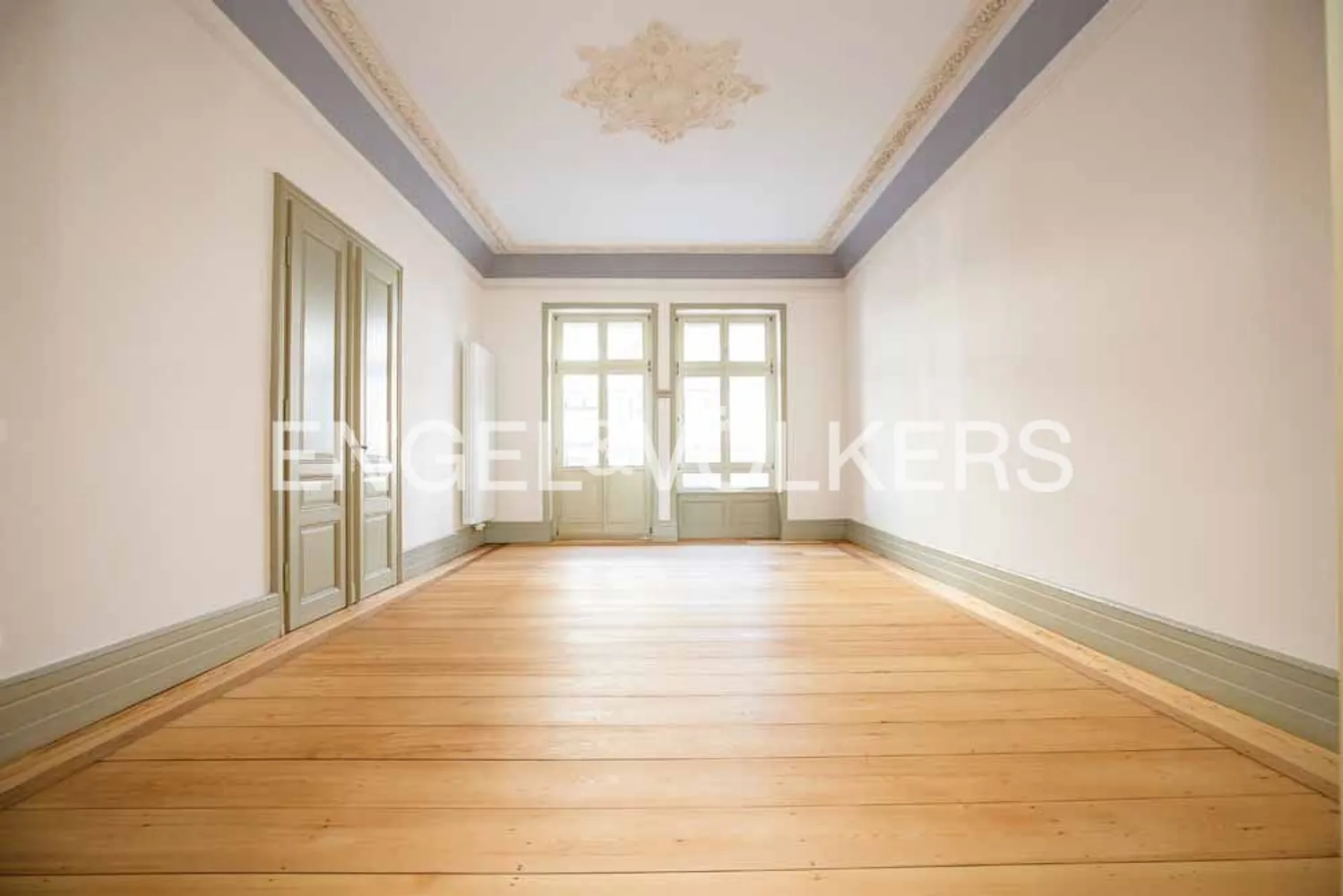 5 Zimmer Wohnung mit 175 m² in Frankfurt am Main – Bild 2
