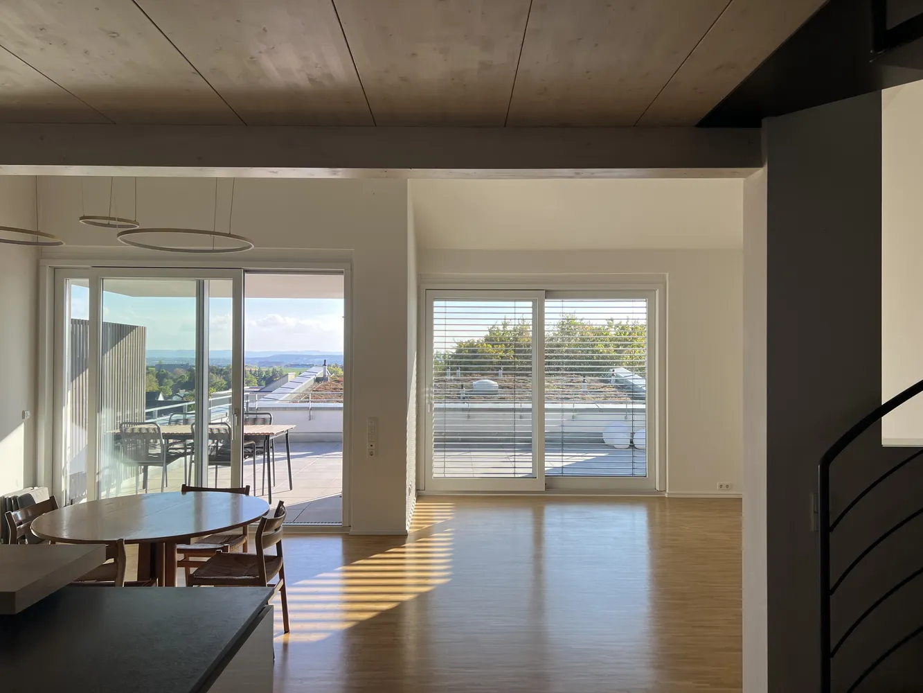 4 Zimmer Wohnung mit 144 m² in Stuttgart – Bild 3