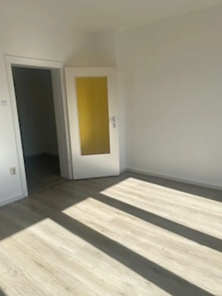3 Zimmer Wohnung mit 63 m² in Duisburg – Bild 2