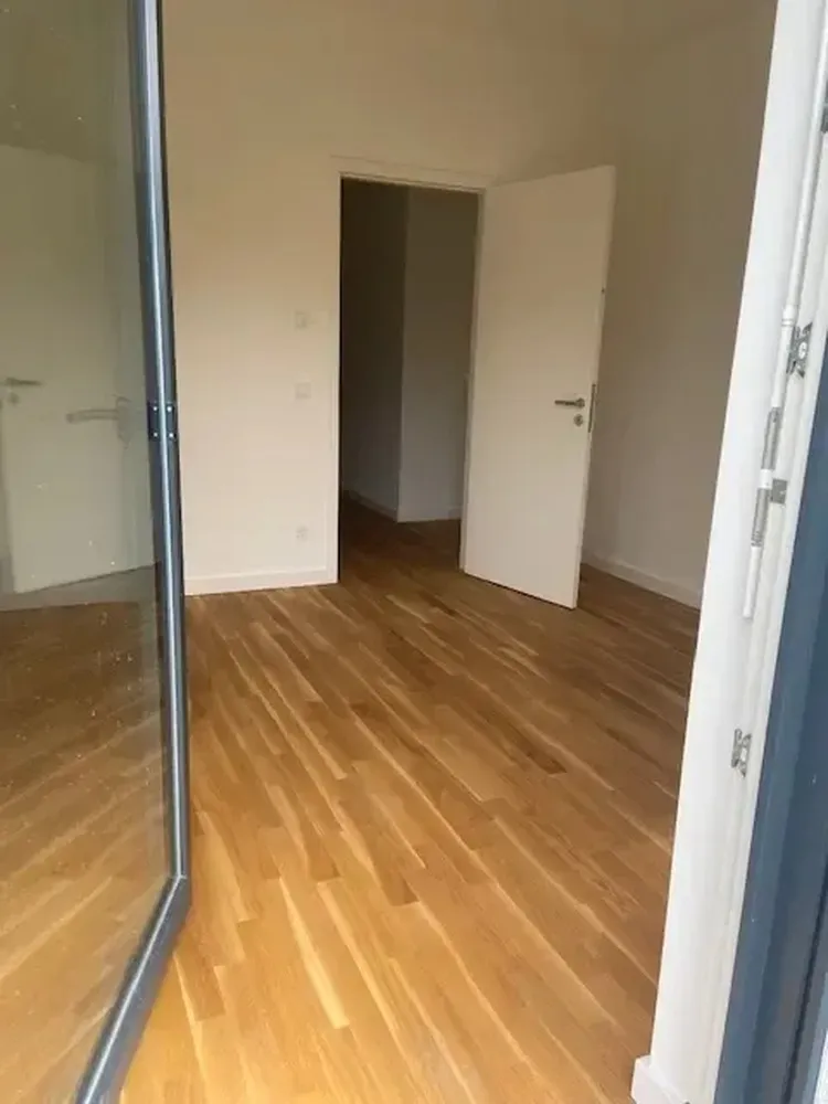 2 Zimmer Wohnung mit 70 m² in Berlin – Bild 12