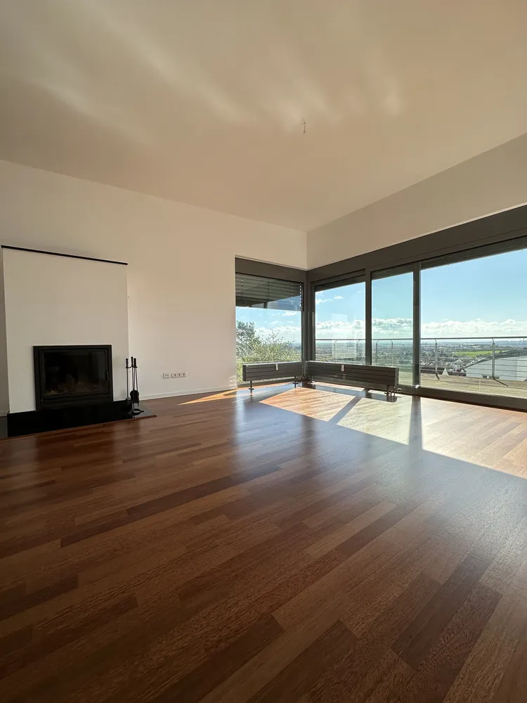 4 Zimmer Wohnung mit 174 m² in Wiesbaden – Bild 2